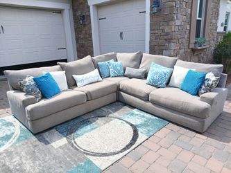 Gray L shaped Sectional Couch