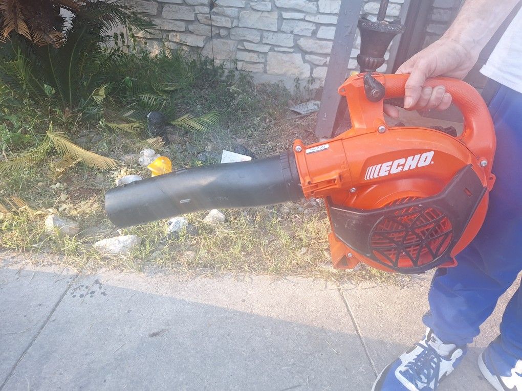 Echo Blower