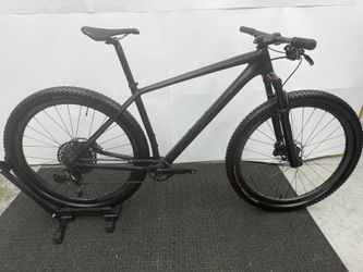 🔥 29er Large 2020 Specialized Epic Disc Hardtail Expert 29er – Lightweight XC Rocket Full Carbon Hardtail MTB  ROVAL CARBON WHEELS 