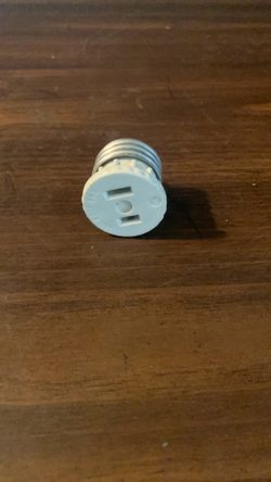 Light socket adapter (adapter socket to outlet)