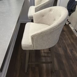 2 Bar Stools (bar Height)