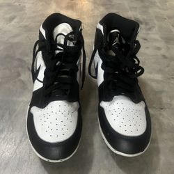 JORDON 1  FOOTBALL CLEATS SIZE 7.5