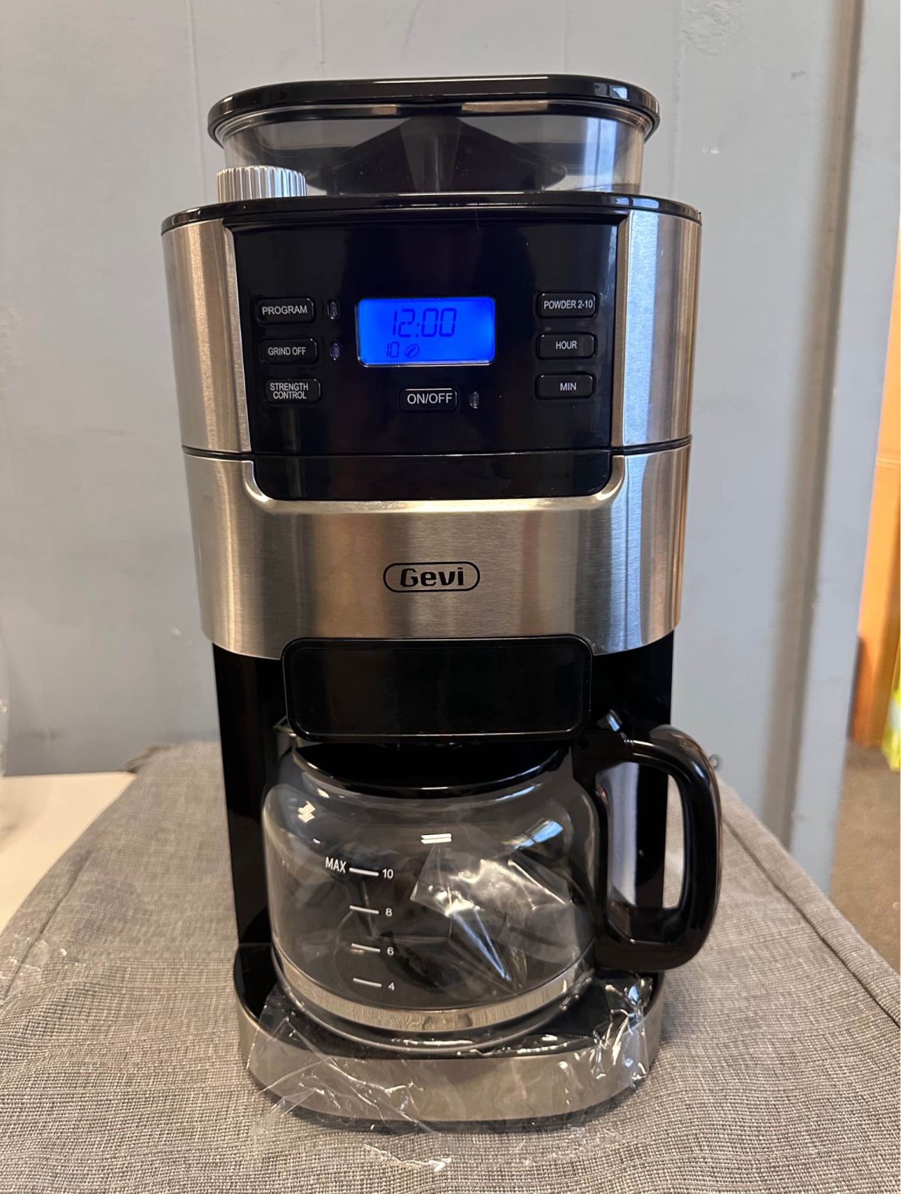 NEW!!10 Cup Drip Coffee Maker with Built in Grinder, Programmable