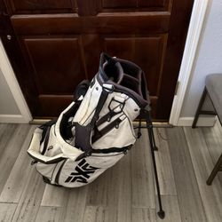 PXG GOLF STAND BAG WITH BACKPACK STRAPS 