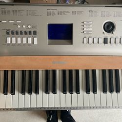 Yamaha Grand DGX620 keyboard Piano