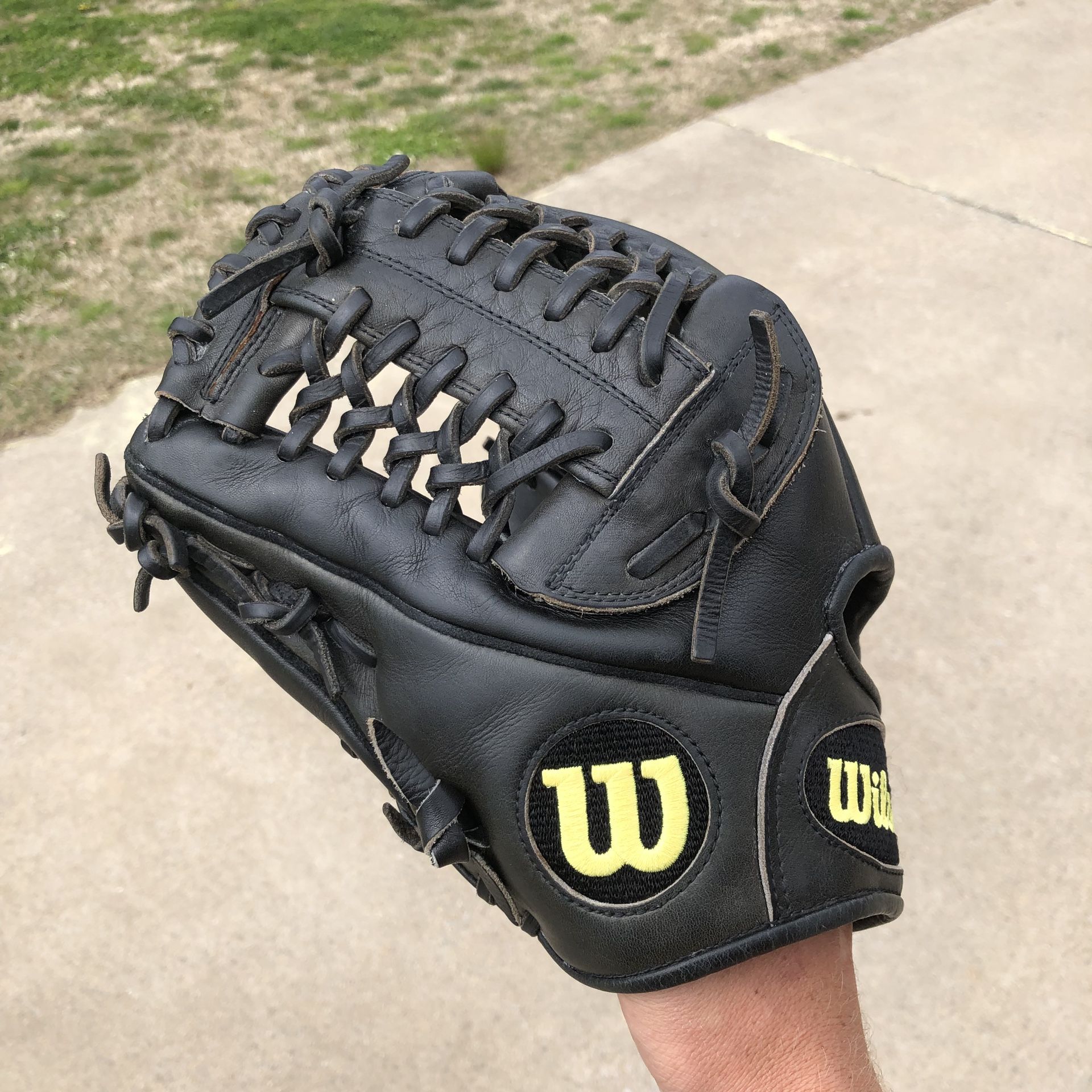 Wilson A2000 1796 Baseball Glove