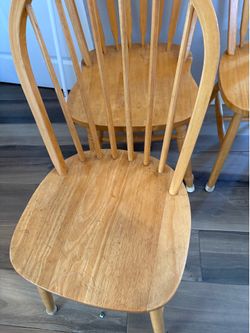 Dinner table chairs