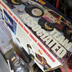 RC  TRUCK