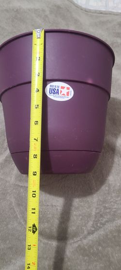 Plastic  pot