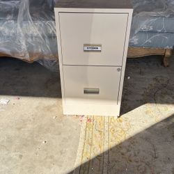 Metal Filing Cabinet - 2 Drawers