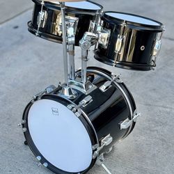 Small Kids Drum Set w/ 13" Bass Drum.