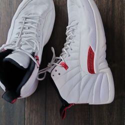 Men's size 8 Nike Jumpman sneakers 