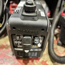 Quiet 2400 w Inverter Generator $650 