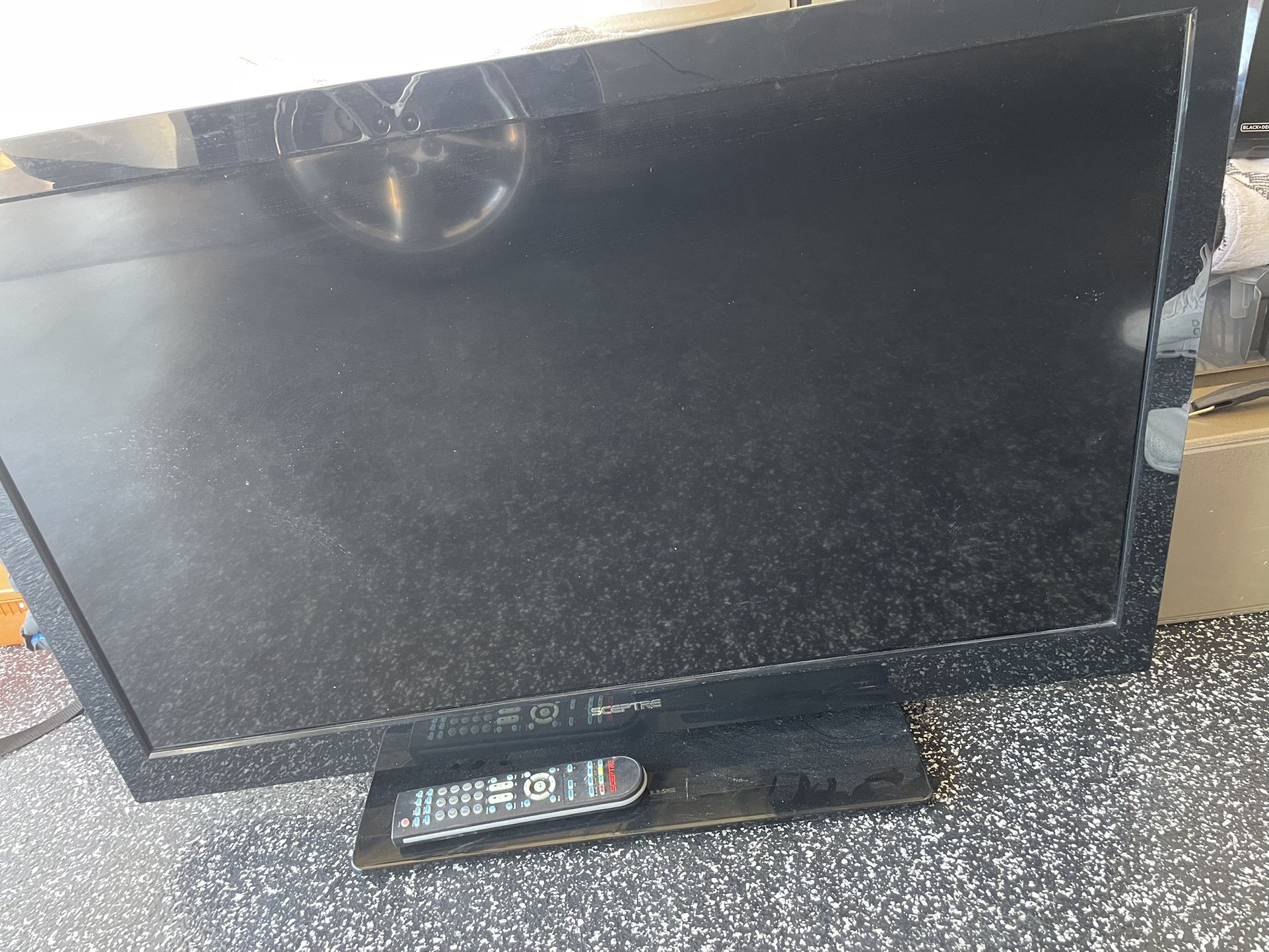 Sceptre X40 40 inch 1080 60Hz HDTV with Remote