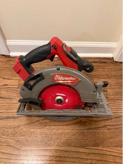 M18 FUEL 18V Lithium-Ion Brushless Cordless 7-1/4 in. Circular Saw (Tool-Only)