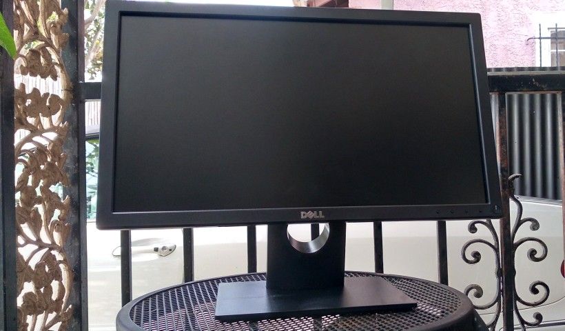 Dell 19.5 Model: E1916HV