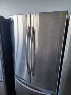 SAMSUNG REFIGERATOR FRENCH DOOR BOTTOM FREEZER STAINLESS STEEL FREE DELIVERY/120 DAY WARRENTY