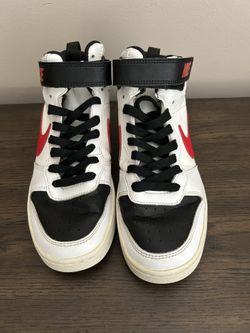 Nike Court Borough Youth Sz 6Y