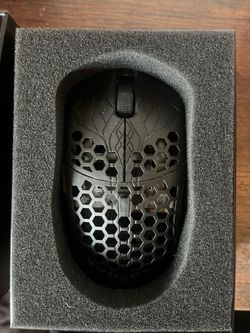 Final mouse ULX gaming mouse