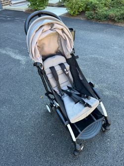 BABYZEN YOYO+ Lightweight Compact Travel Stroller + Parasol, Cup Holder & Footrest Bundle