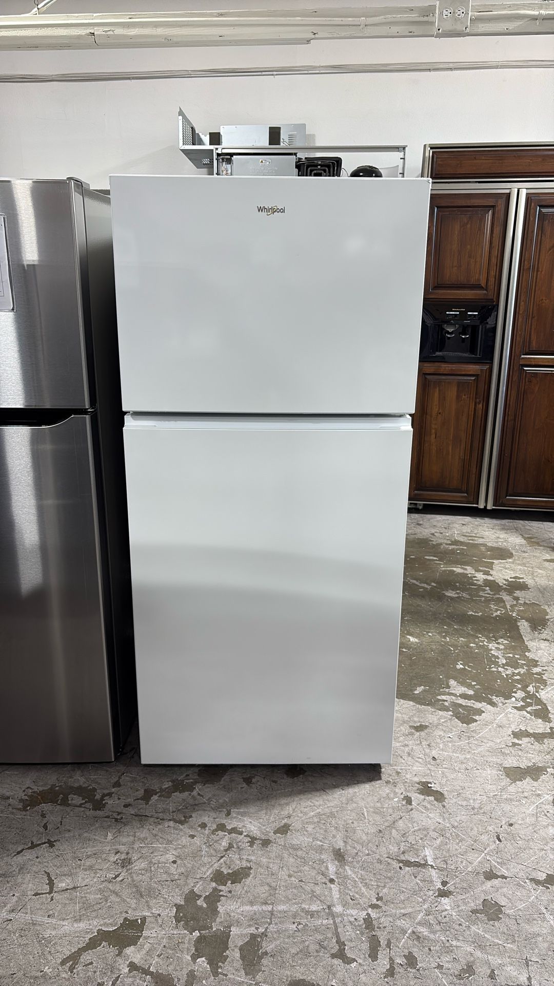 Top Freezer Refrigerator
