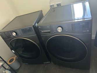 LG Washer and Dryer Set