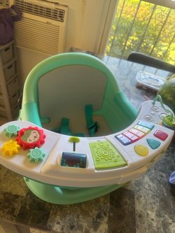 Infantino 3 in 2 Booster Seat