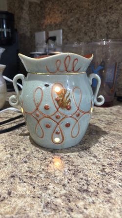 Wax warmer