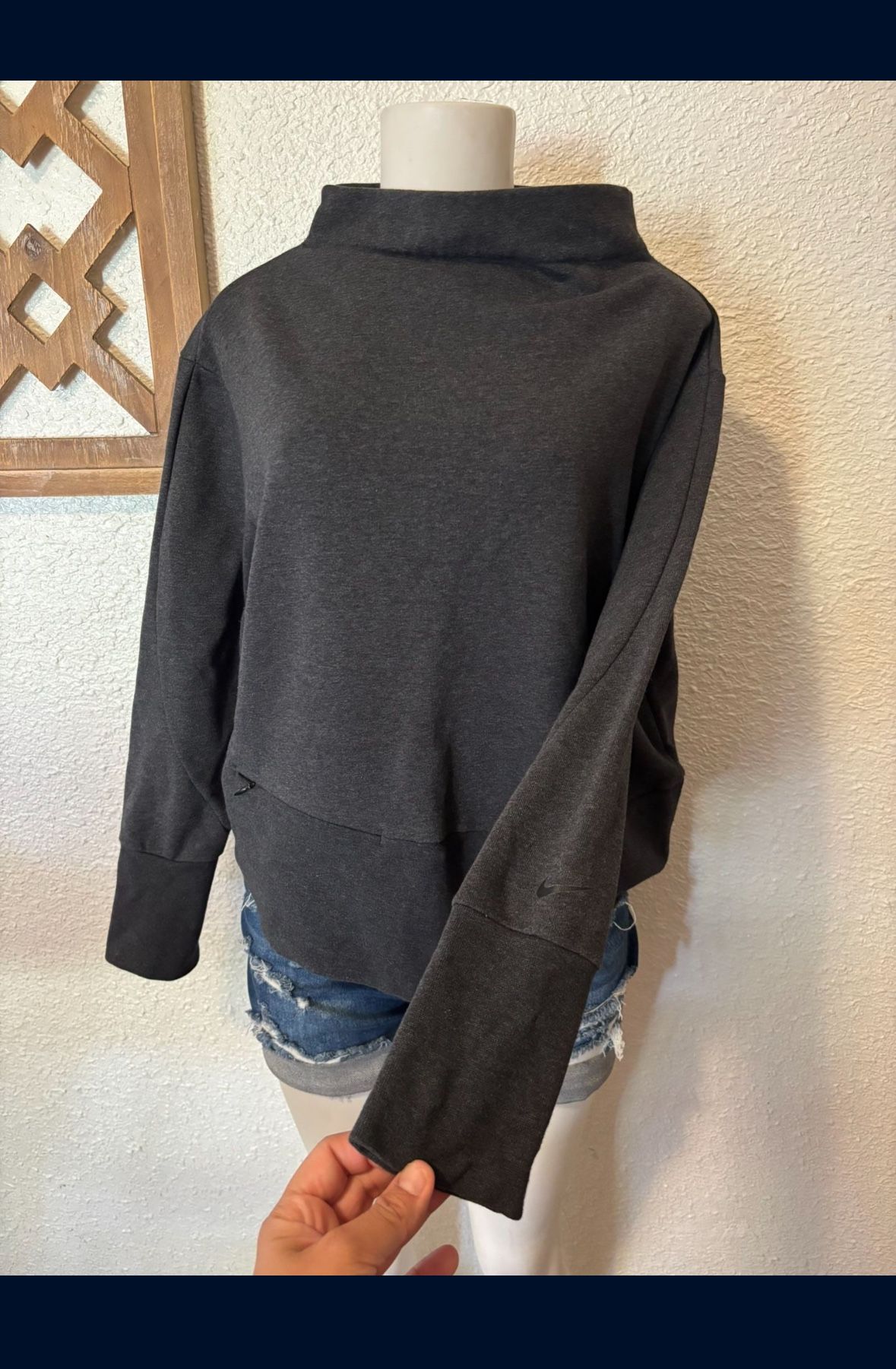 Medium Nike Sweater