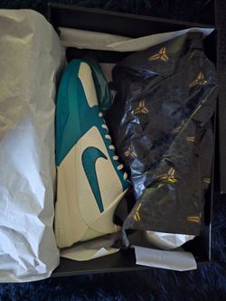Kobe 5 Caitlin Clark Coconut Milk