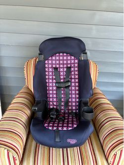 Cosco Kids Finale 2-in-1 Booster Car Seat in the Peony Tiles pattern, featuring a 5-point harness