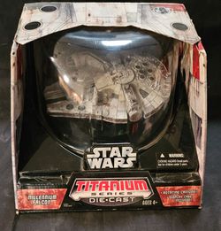 Star Wars- Millennium Falcon - Titanium Die-cast LG