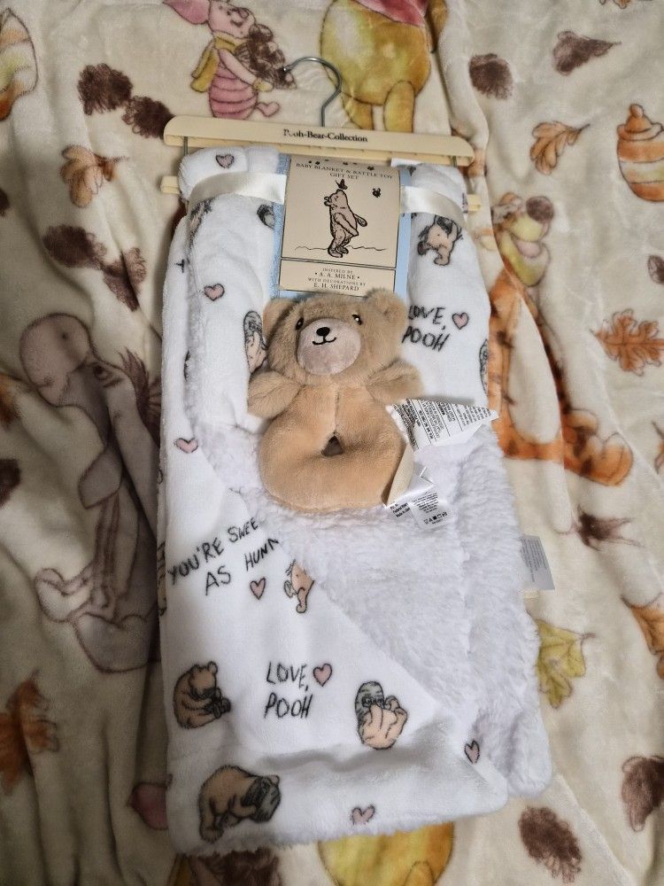 White Winnie The Pooh Baby Blanket And Rattle - New