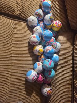 30 Zuru Mini Brand Assorted Balls