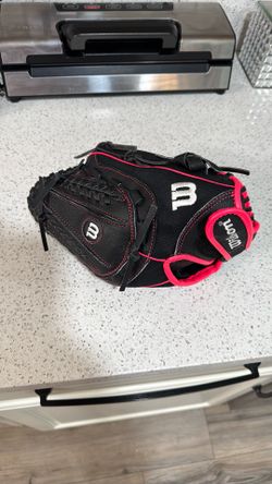 Wilson Softball Glove