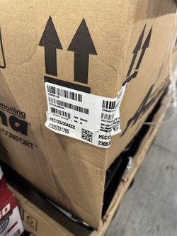 Brand New Amana PTAC 12,000 BTU 230v HEC123J35AXXX 