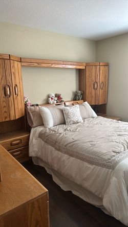 Oak Wall Unit Bedroom Set with Bed