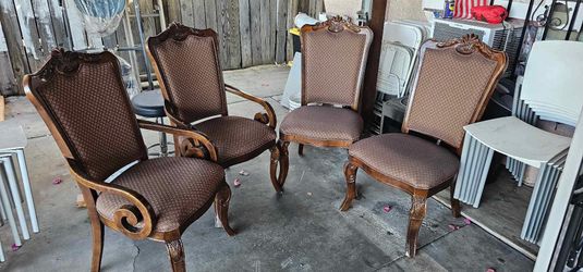 4 Dinning Chairs