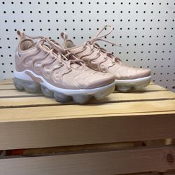 Nike Air VaporMax Plus in the "Pink Oxford"