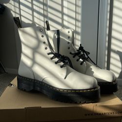 Dr. Marten Boots