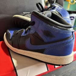 Air Jordan 1 Mid (Youth) Royal Blues