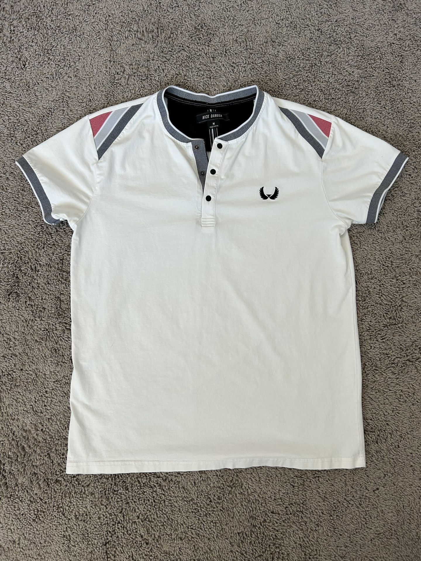 Men’s Shirt Size M