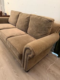 Couch (free)