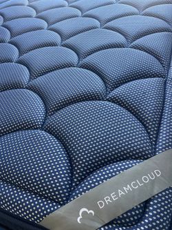 PERFECT CONDITION LUXE HYBRID DREAMCLOUD Delivery Available