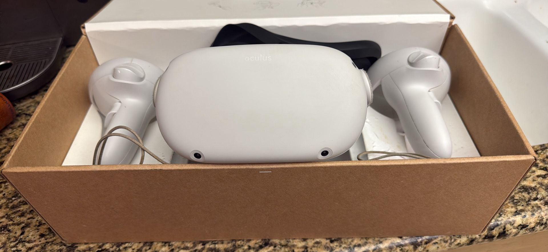 Pre-Owned Oculus Quest 2
