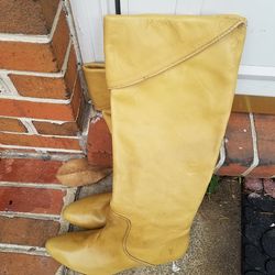 Beautiful pair of FRYE leather boots
