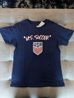 U.S. Soccer USA Crest Navy T-Shirt women’s medium