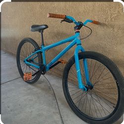 Mongoose DJ 682