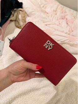 Dkny new wallet