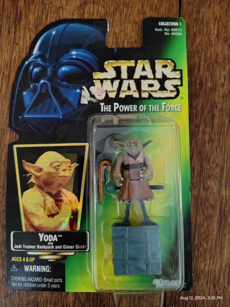 1996 Kenner Star Wars YODA Figure
